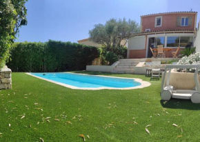 Maison familiale avec piscine 8 personnes